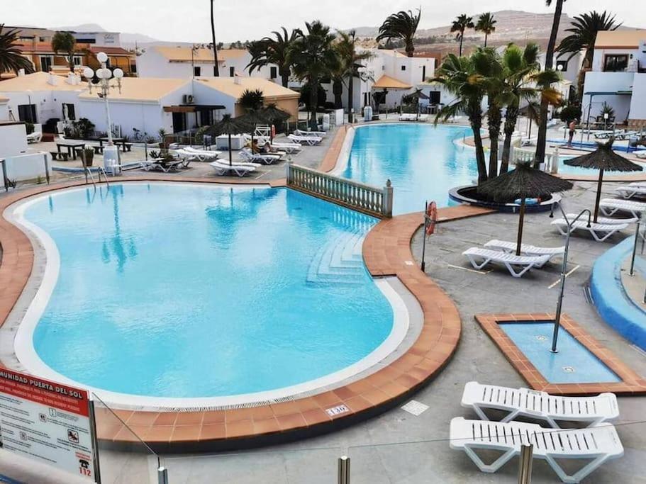 Lovely Apartment Near The Beach With Pool & Wifi Caleta De Fuste Buitenkant foto