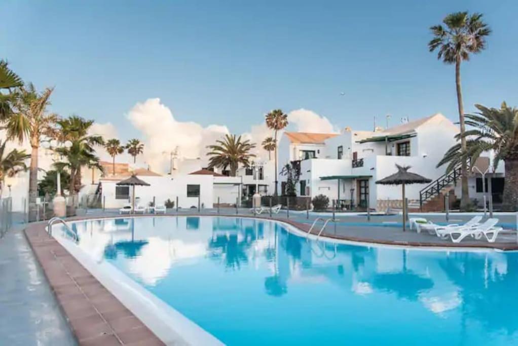 Lovely Apartment Near The Beach With Pool & Wifi Caleta De Fuste Buitenkant foto